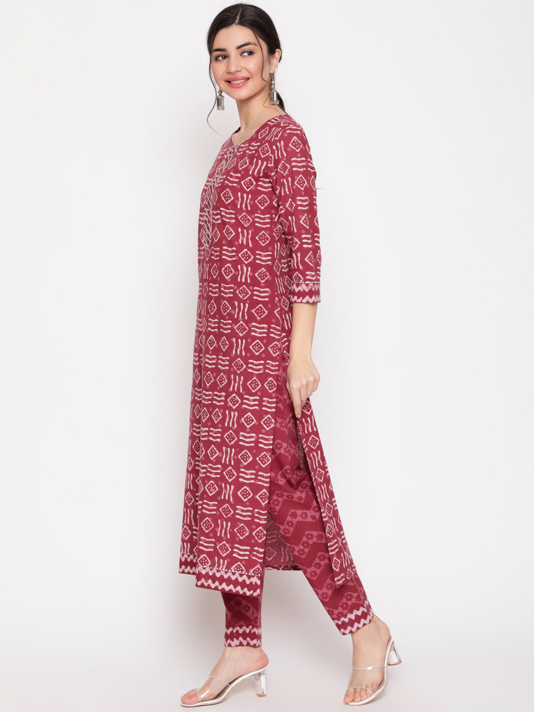 Cotton Maroon Calf Length Straight 3/4 Sleeve Round Neck Printed Kurta, Pants &amp; Cotton Dupatta