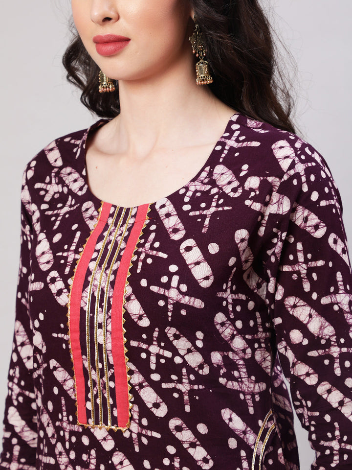 Rayon Printed Calf Length Straight 3/4 Sleeve Round Neck Kurta, Pants With Dupatta Set