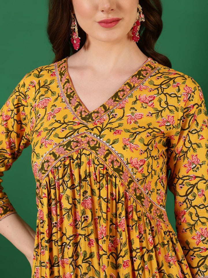 Rayon Printed Ankle Length 3/4 Sleeve V-Neck Alia Cut Tiered Kurta