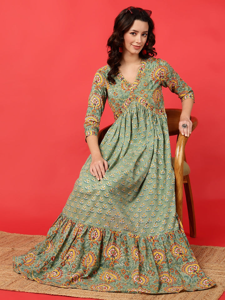 Rayon Printed Ankle Length 3/4 Sleeve V-Neck Alia Cut Tiered Kurta