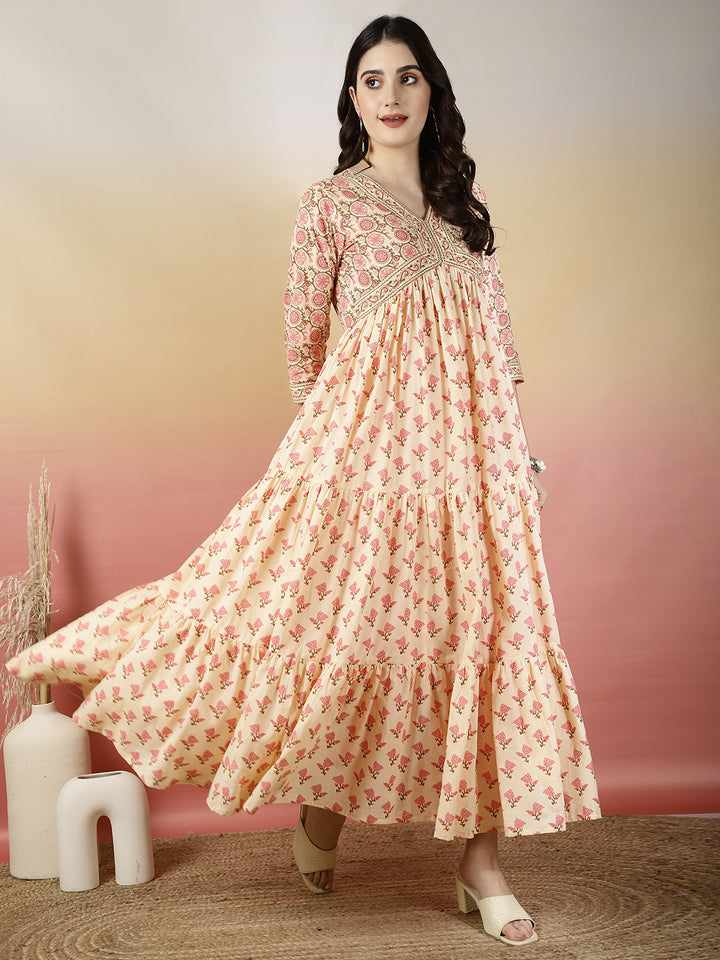 Women Cotton Printed Ankle Length V-Neck Tiered Kurta