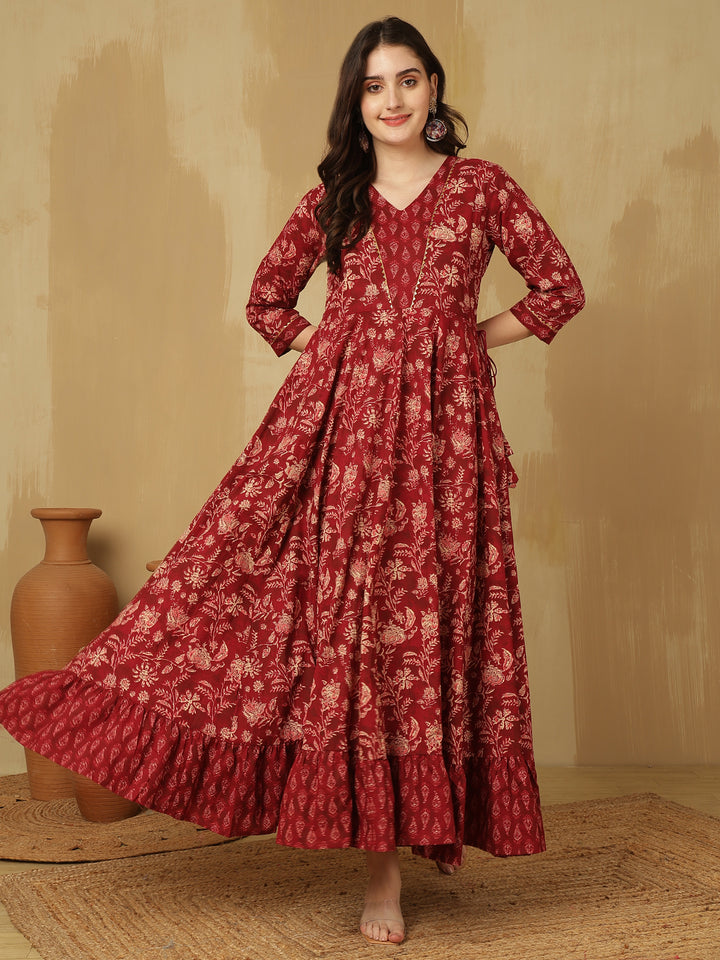 Women Cotton Printed Ankle Length V-Neck Tiered Kurta