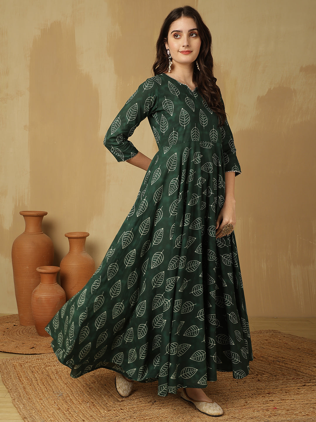 Women Cotton Printed Ankle Length V-Neck Anarkali Kurta