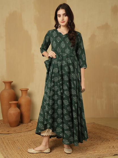 Women Cotton Printed Ankle Length V-Neck Anarkali Kurta
