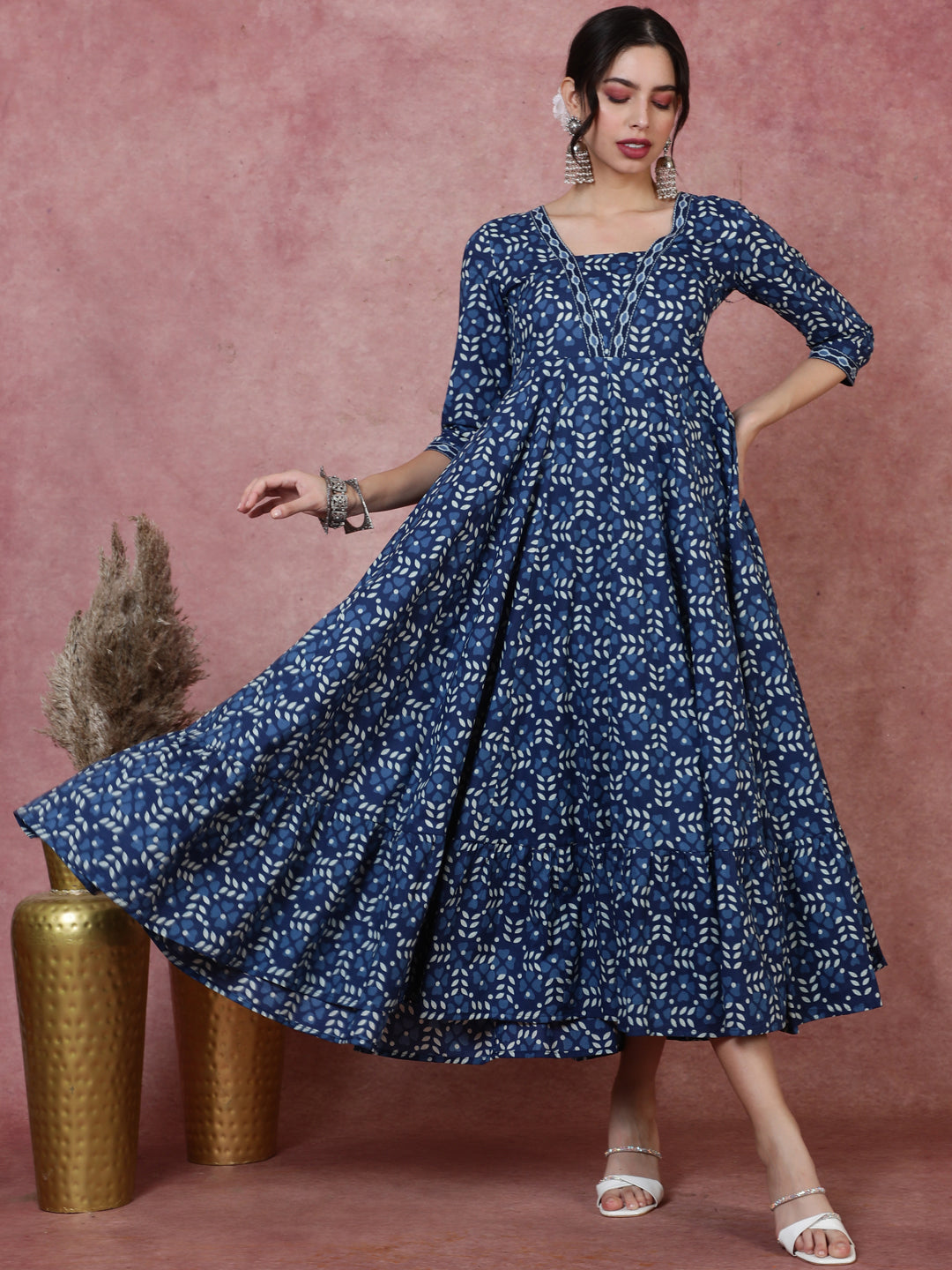 Cotton  Calf Length Printed Flared 3/4 Sleeves Square Kurta