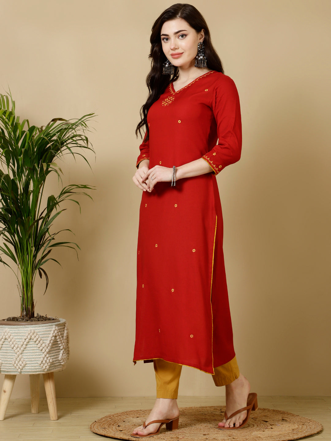 Rayon Calf Length Straight 3/4 Sleeves Round Kurta