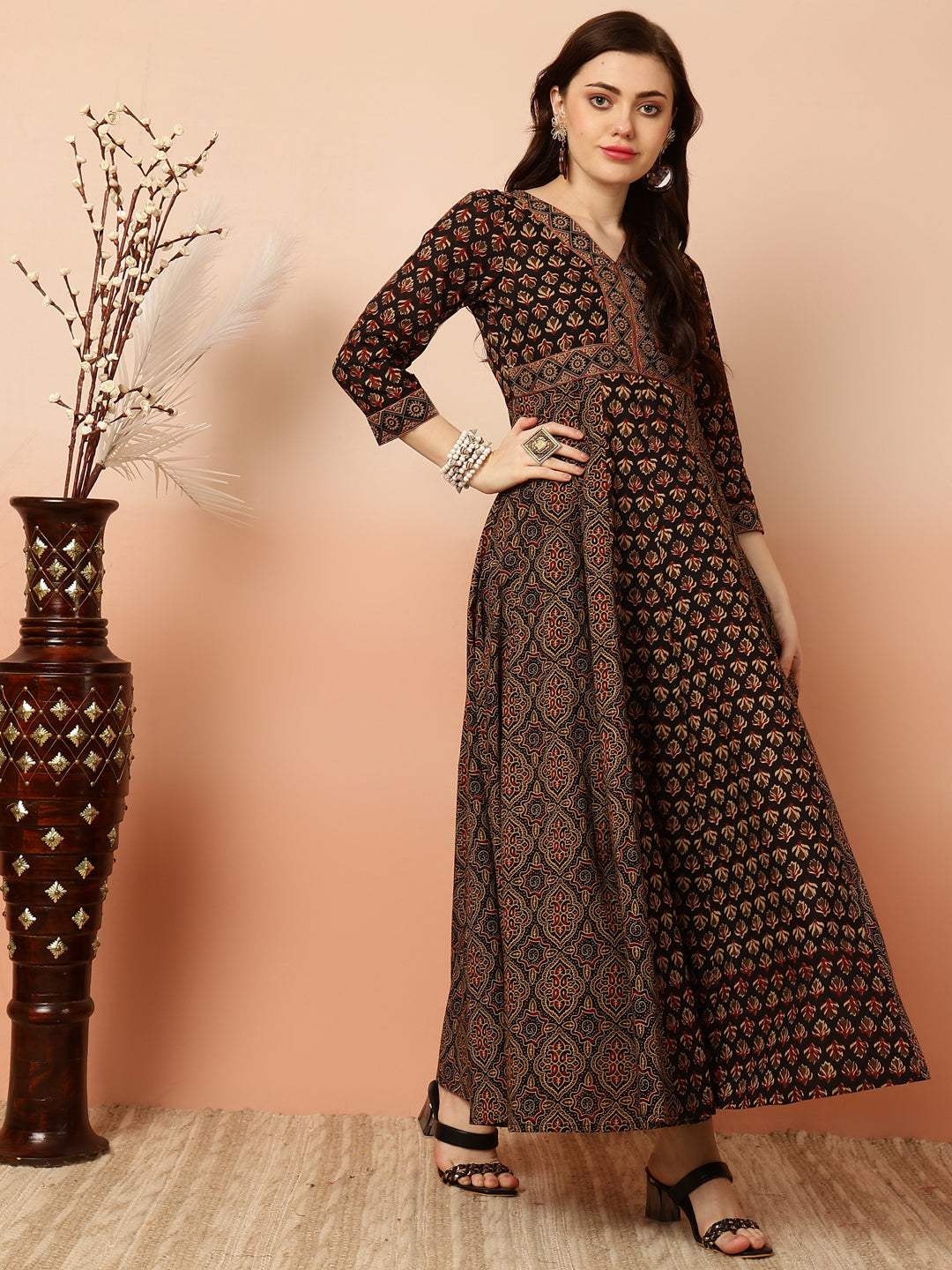 Cotton Ankle Length Flared 3/4 Sleeves V Kurta