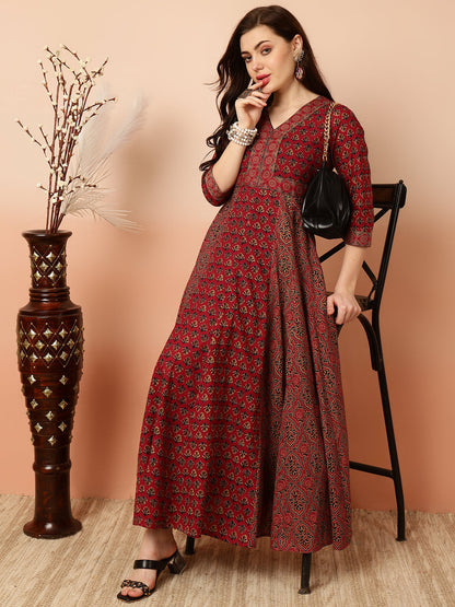 Cotton Ankle Length Flared 3/4 Sleeves V Kurta