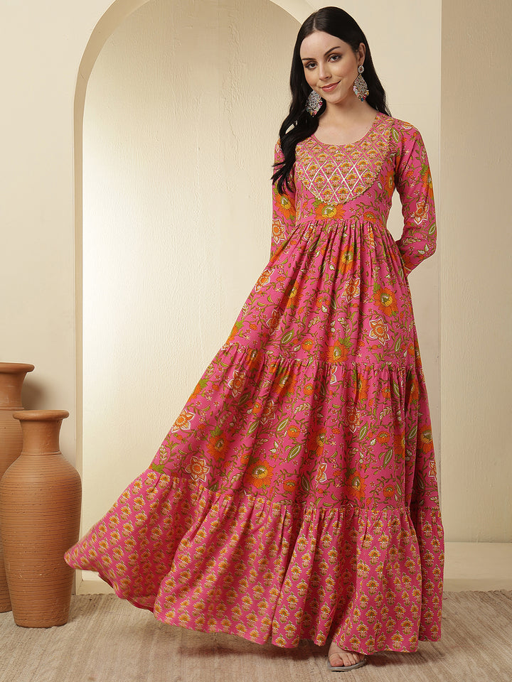 Women Rayon Printed Ankle Length Round Neck Tiered Kurta