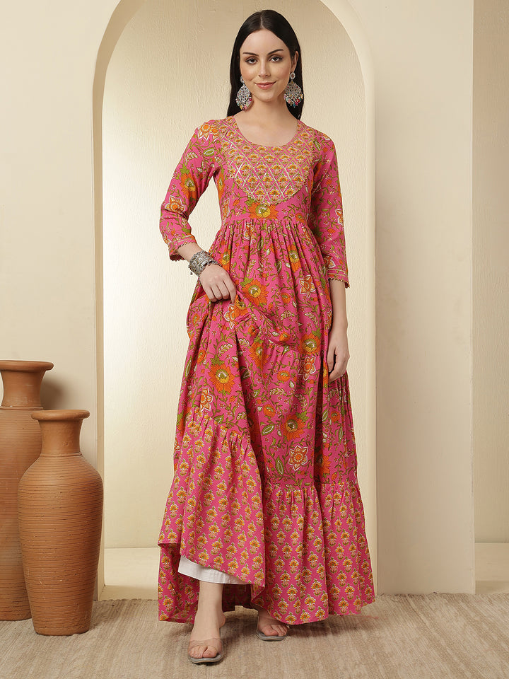 Women Rayon Printed Ankle Length Round Neck Tiered Kurta