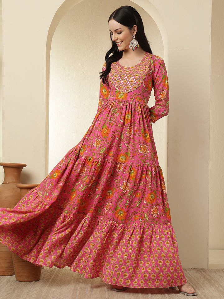 Women Rayon Printed Ankle Length Round Neck Tiered Kurta