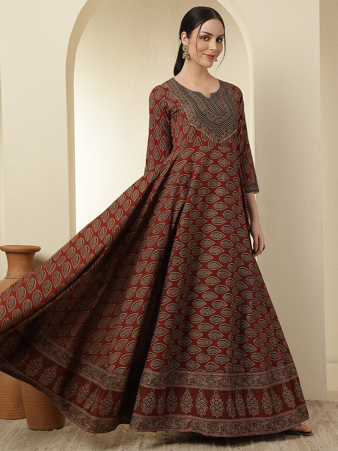 Women Cotton Printed Ankle Length Round Neck Anarkali Kurta