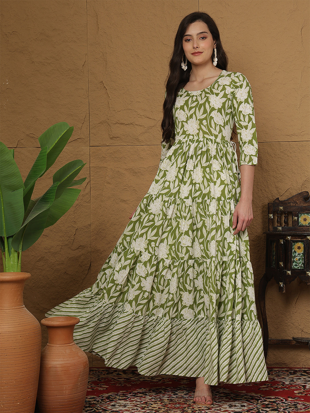 Women Rayon Printed Ankle Length Round Neck Tiered Kurta