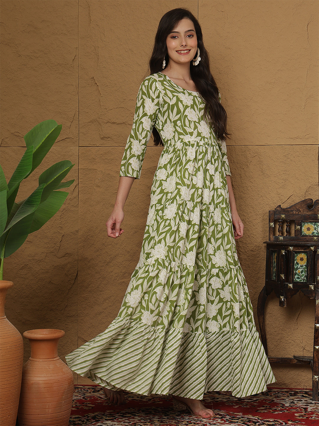 Women Rayon Printed Ankle Length Round Neck Tiered Kurta