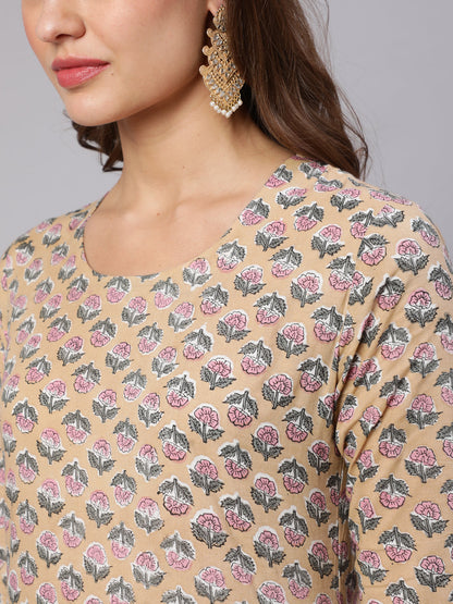 Cotton Printed Round Neck 3/4 Sleeve Flared  Kurta