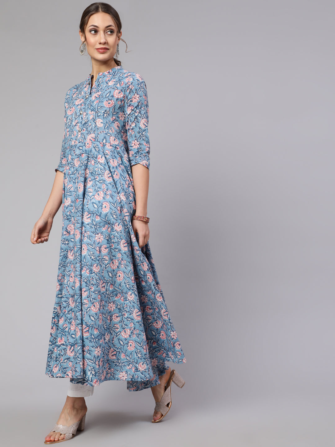 Cotton Printed Mandarin Neck 3/4 Sleeve Flared Kurta