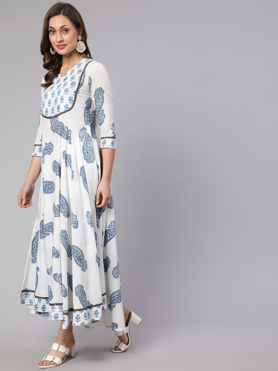 Rayon Printed Round Neck 3/4 Sleeve Flared Kurta