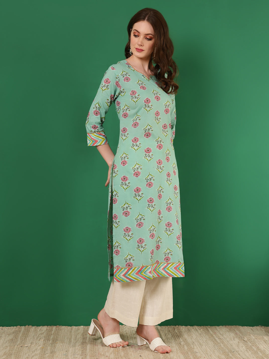 Cotton Printed Calf Length 3/4 Sleeve Round Neck Straight Kurta