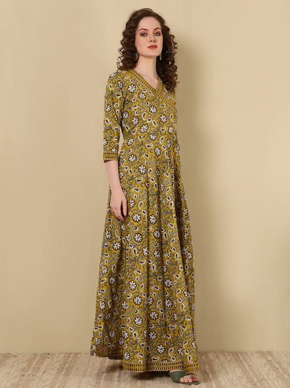 Rayon Printed Ankle Length 3/4 Sleeve V-Neck Angrakha Kurta