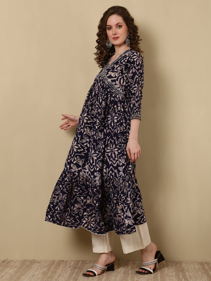 Rayon Embroidered Printed Ankle Length 3/4 Sleeve V-Neck Alia Cut Tiered Kurta