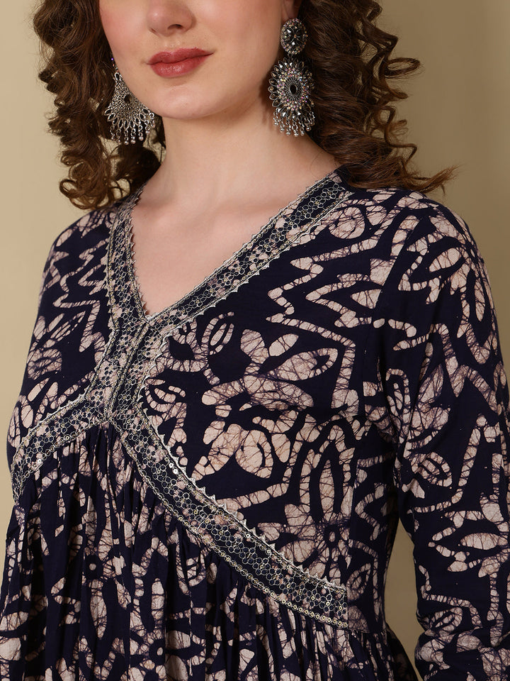 Rayon Embroidered Printed Ankle Length 3/4 Sleeve V-Neck Alia Cut Tiered Kurta