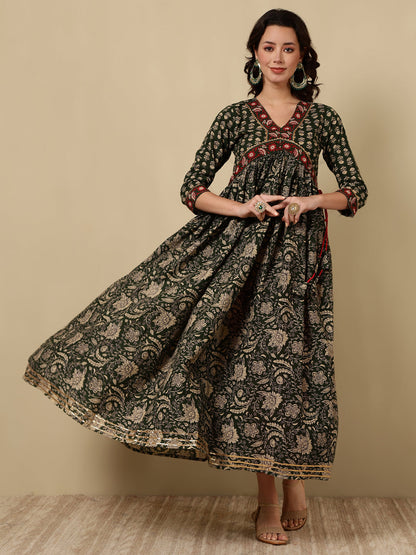 Rayon Printed Ankle Length 3/4 Sleeve V-Neck Alia Cut Tiered Kurta