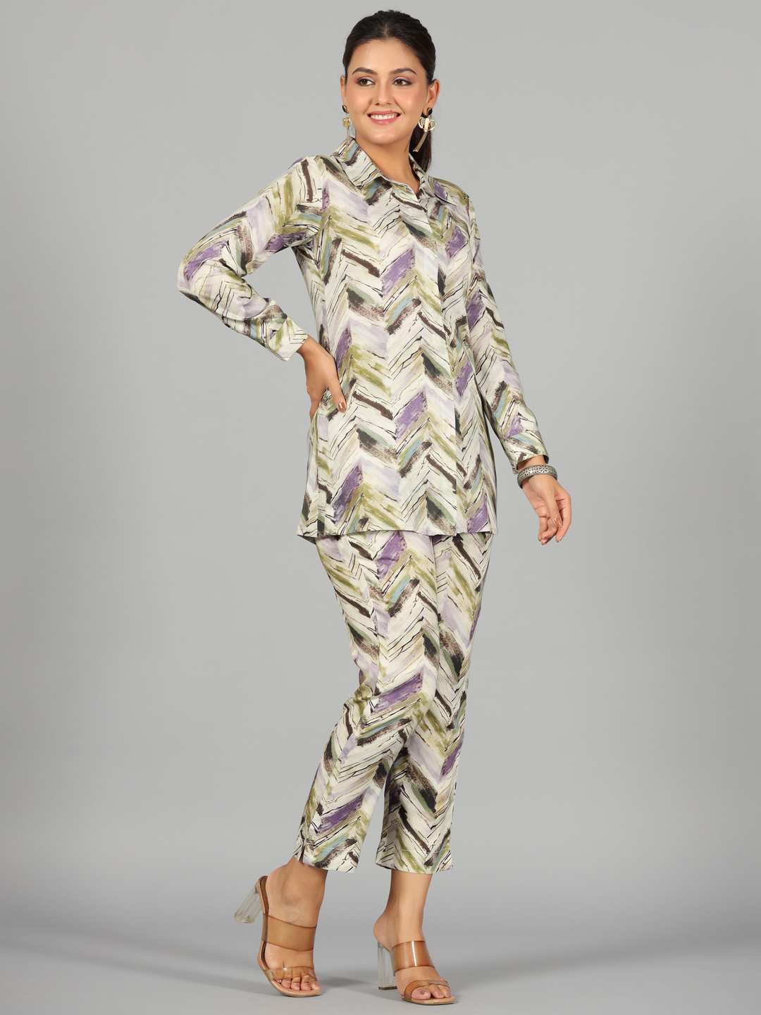 Green Chevron Printed Rayon Tunic With Pants Set