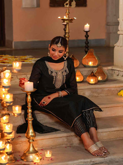 Black Chanderi Printed With Embroidery Kurta, Pants & Dupatta Set