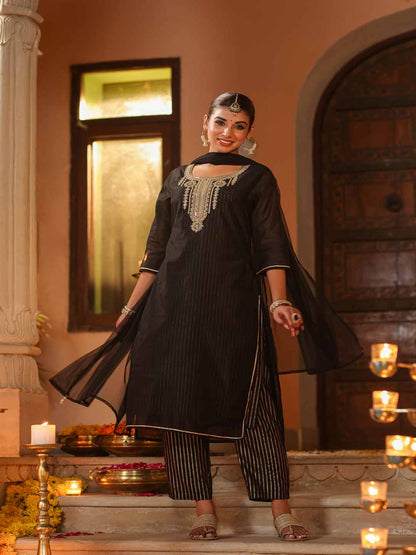 Black Chanderi Printed With Embroidery Kurta, Pants & Dupatta Set