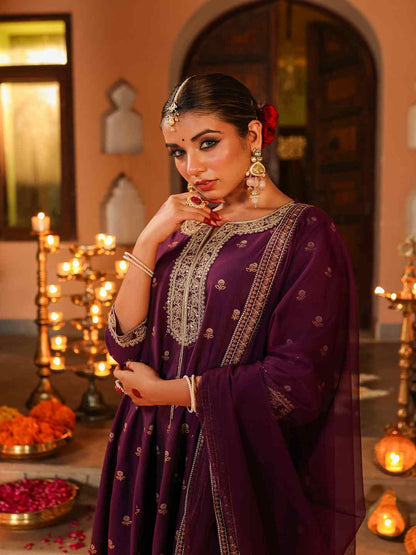 Purple Chanderi Printed With Embroidery Kurta, Pants & Dupatta Sets