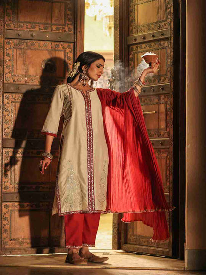 Ivory Chanderi Embroidered Kurta, Pants & Dupatta Set