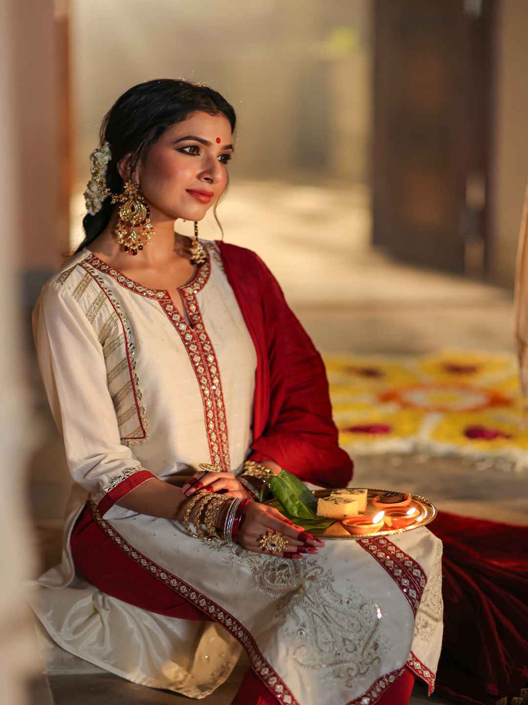 Ivory Chanderi Embroidered Kurta, Pants & Dupatta Set