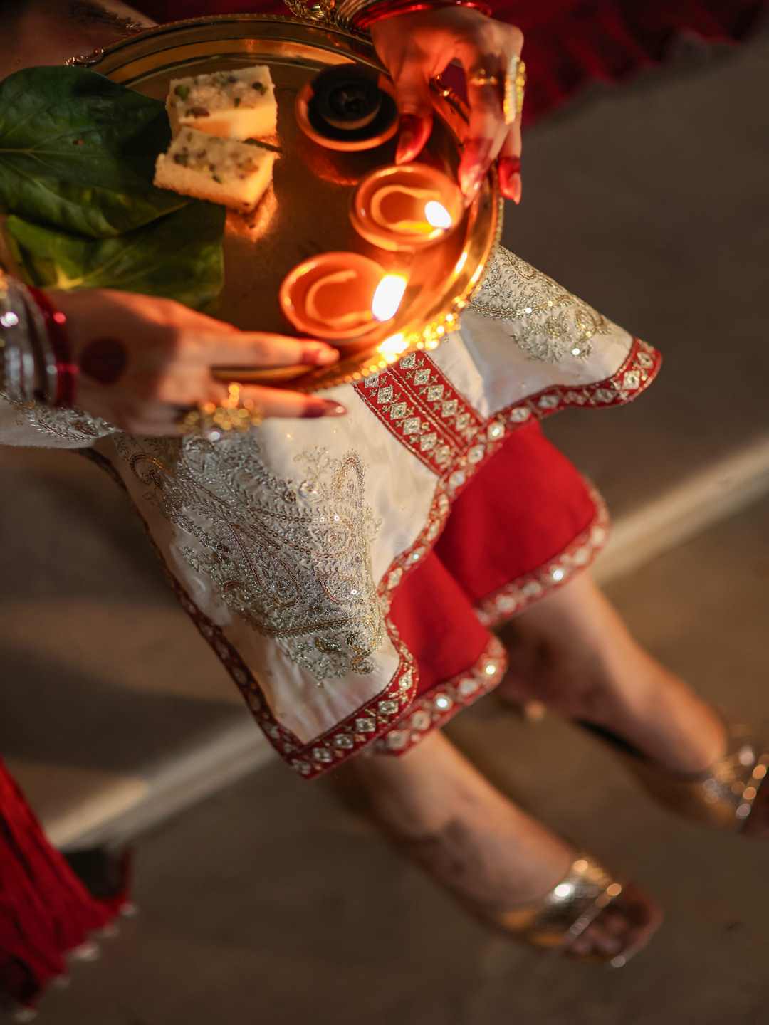 Ivory Chanderi Embroidered Kurta, Pants & Dupatta Set