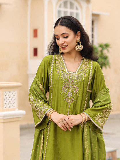 The Swarn Mehndi Green Thread Embroidered Viscose Kurta Pant And Dupatta With Mirror & Zari Work