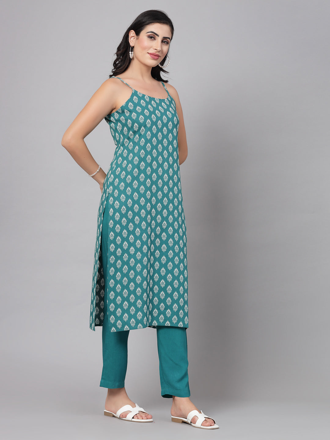 Green Self-Design Kurta Set - Rayon Fabric, Sleeveless, Square Neck And Calf Length