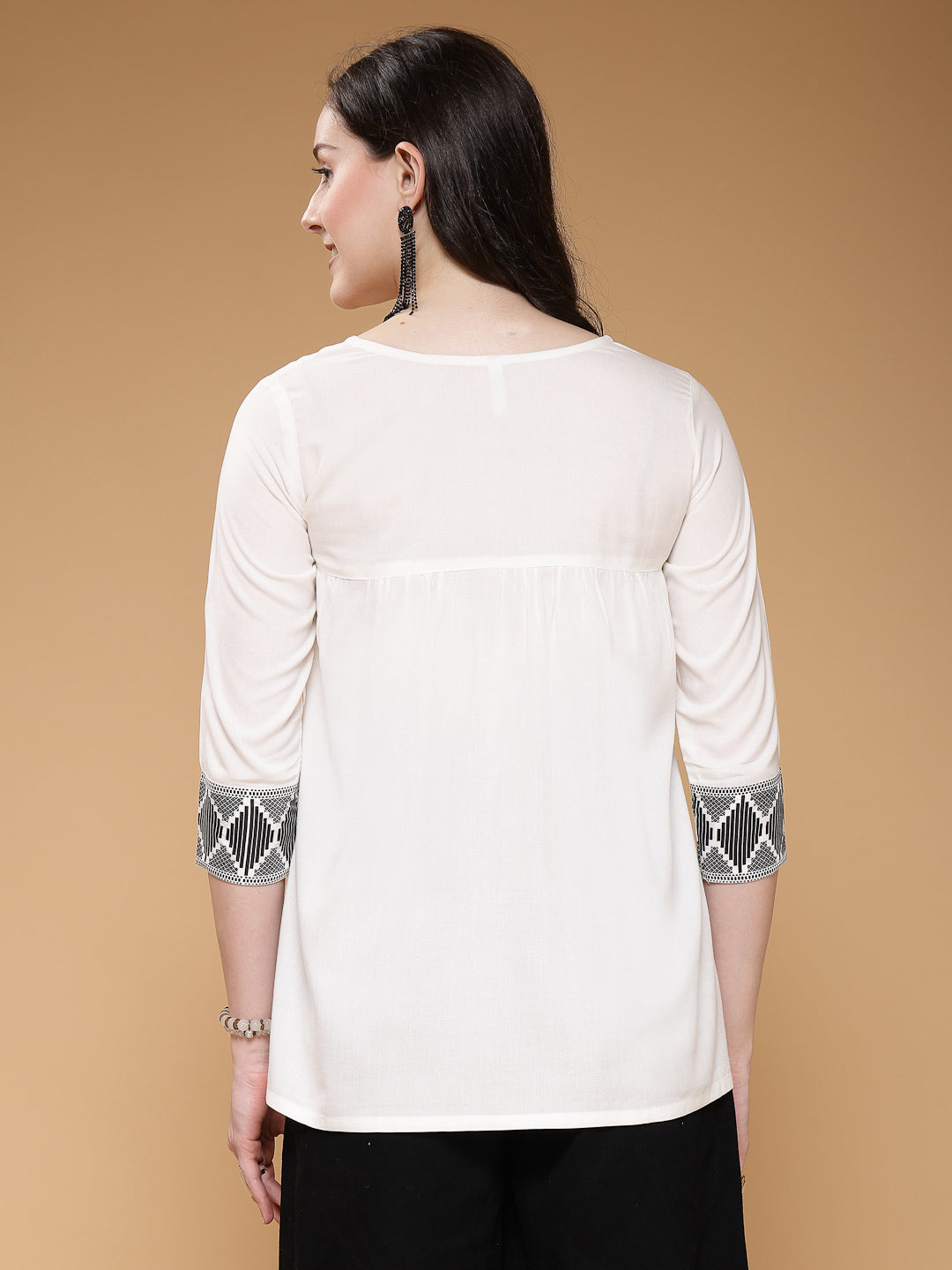Self-Design Round Neck 3/4 Sleeves Hips Length Rayon Tops & Tunic