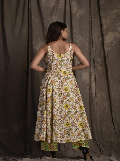 Pure Cotton V Neck 3/4 Sleeve Printed Kurta Set With Dupatta