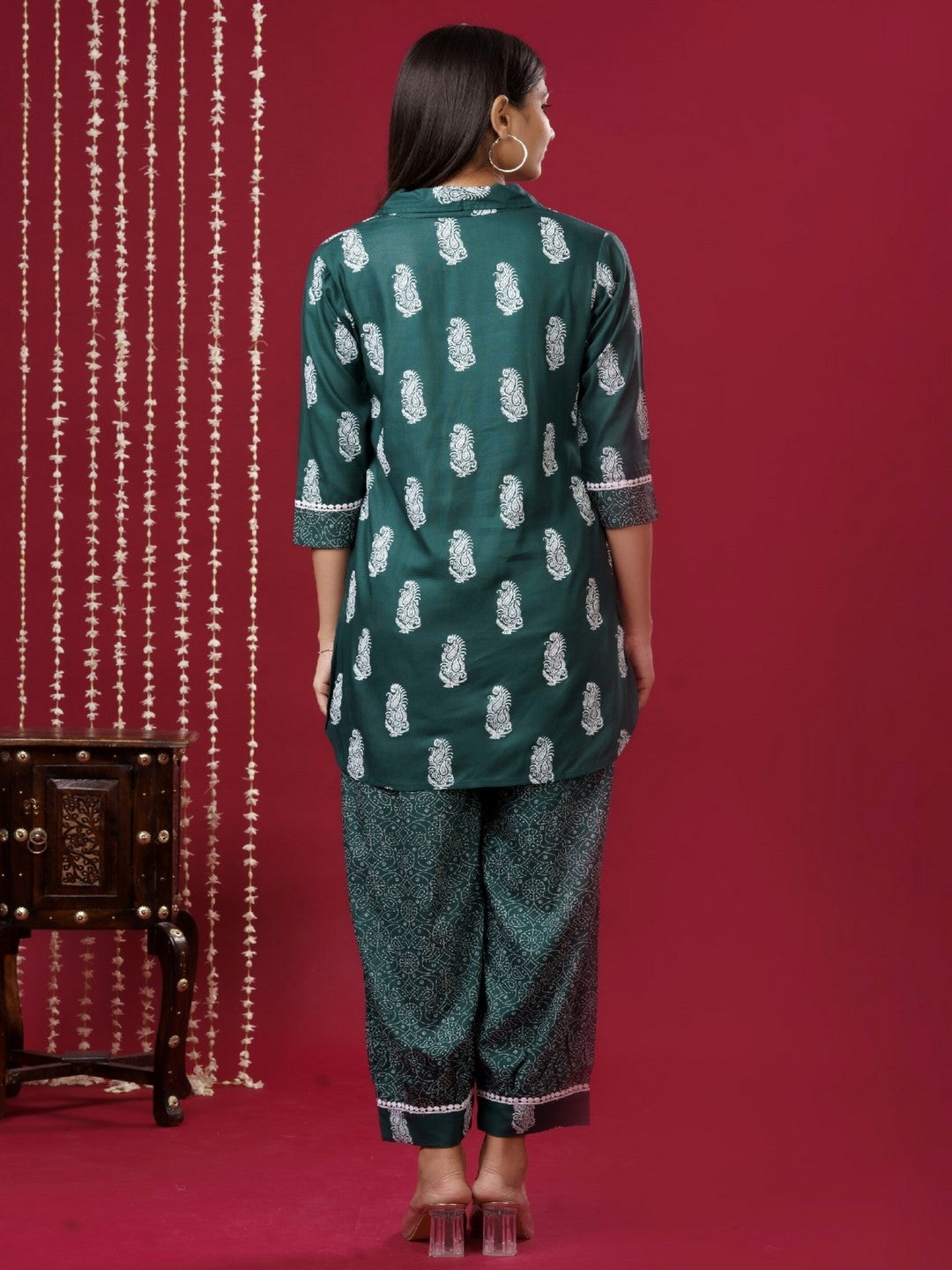 Viscose Rayon Collared Neck 3/4 Sleeve Printed Kurta Set
