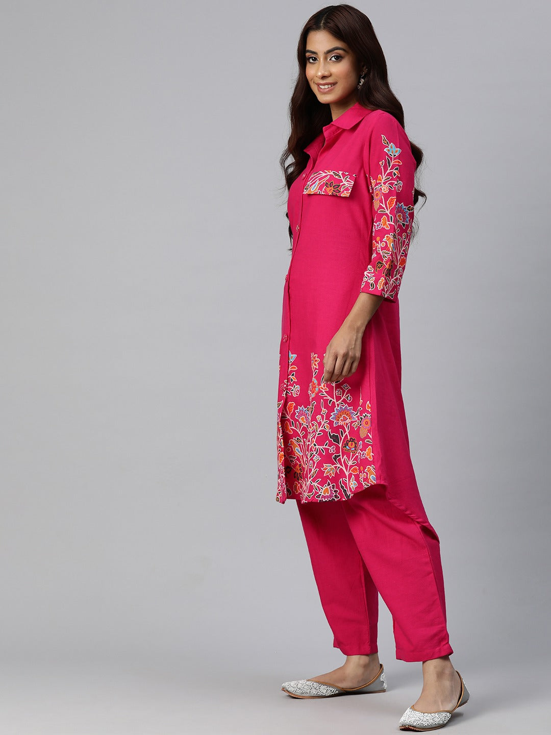 Embroidered Kurta & Trouser (Magenta)