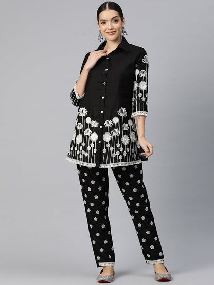 Embroidered Kurta & Trouser (Black)