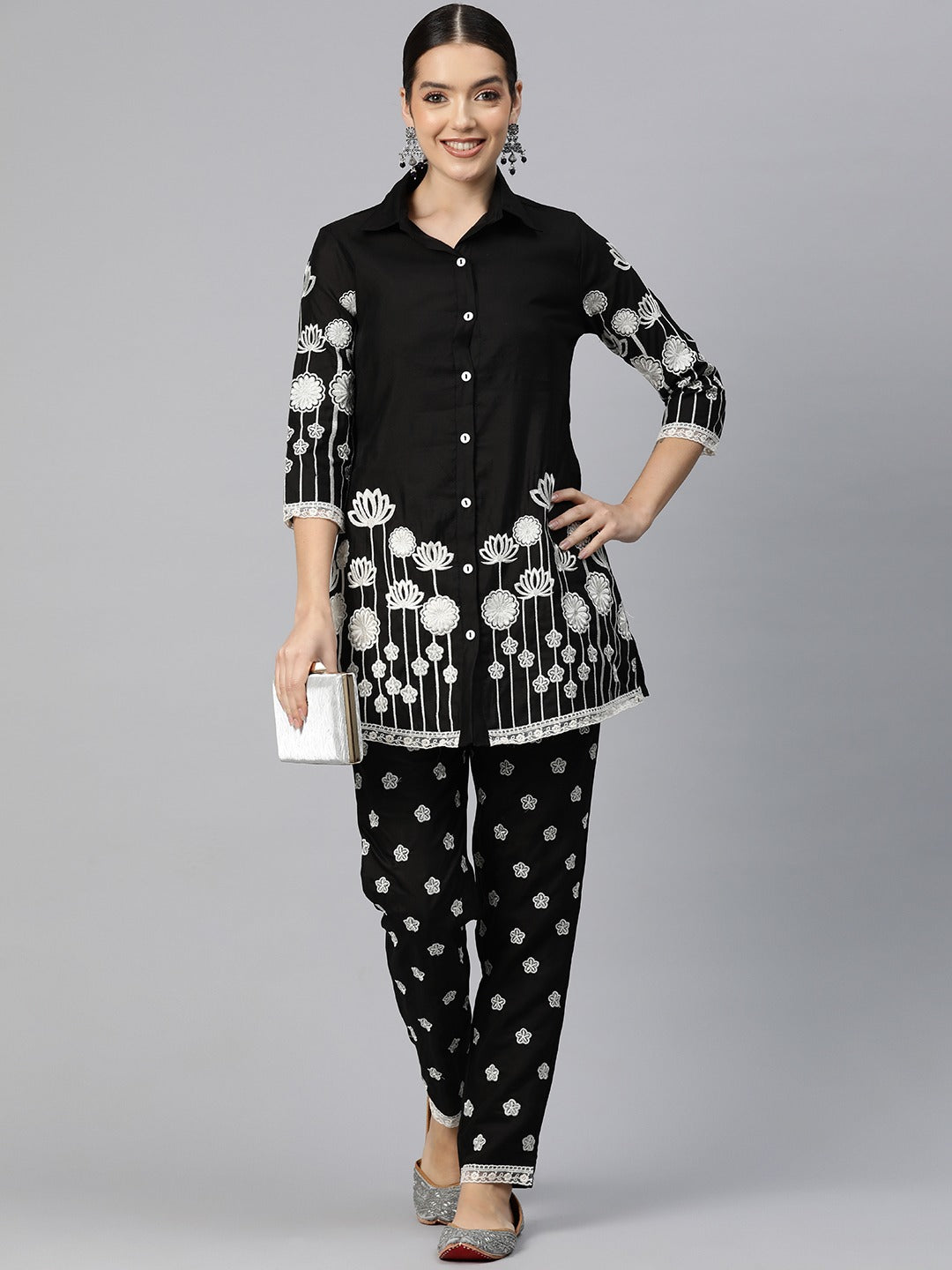 Embroidered Kurta & Trouser (Black)
