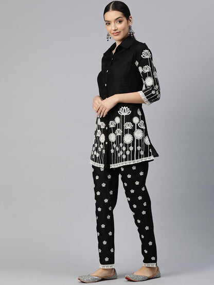 Embroidered Kurta & Trouser (Black)