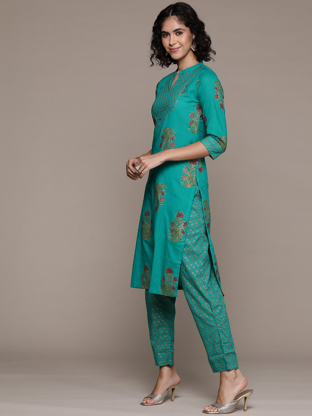 Straight style cotton fabric Sea Green color kurta with Bottom