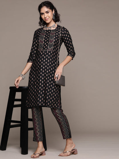 Straight style cotton fabric Black color kurta with Bottom