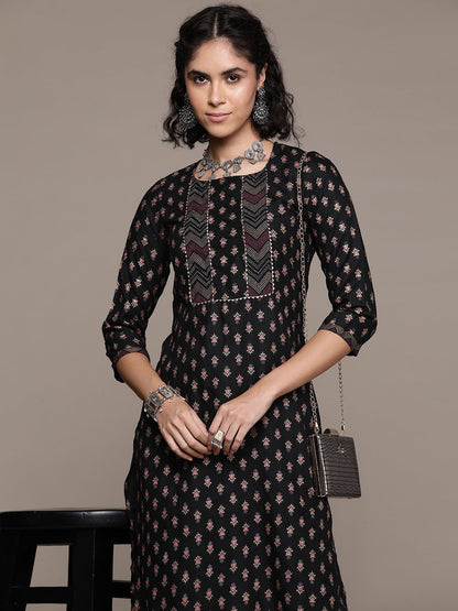 Straight style cotton fabric Black color kurta with Bottom