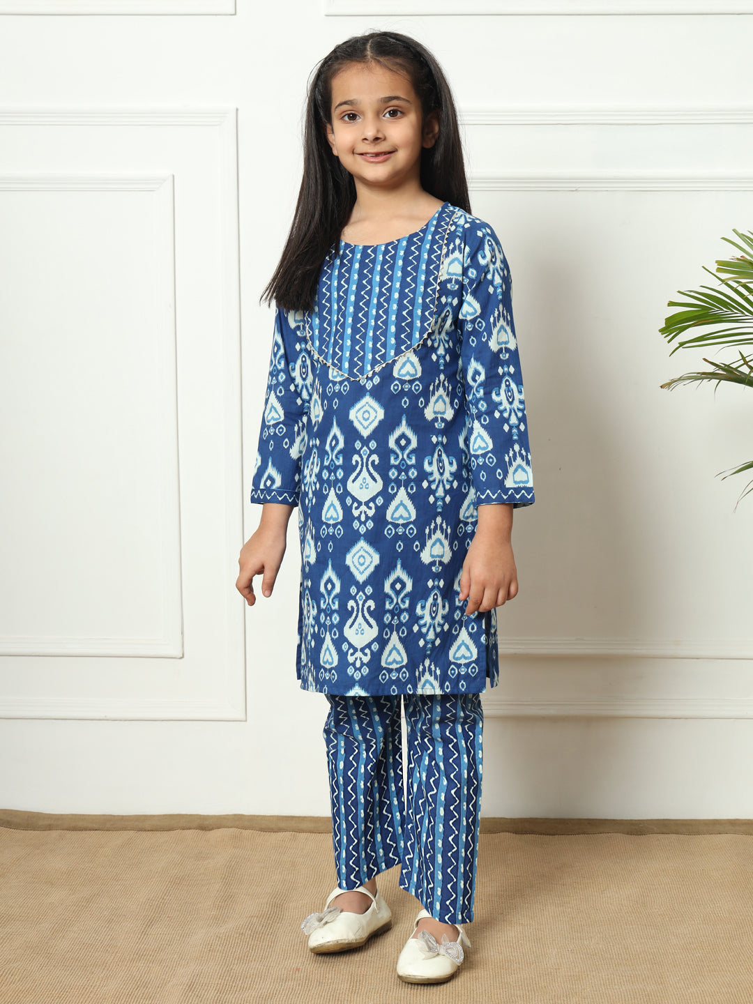 Straight style Cotton fabric Blue color Kurti with Bottom