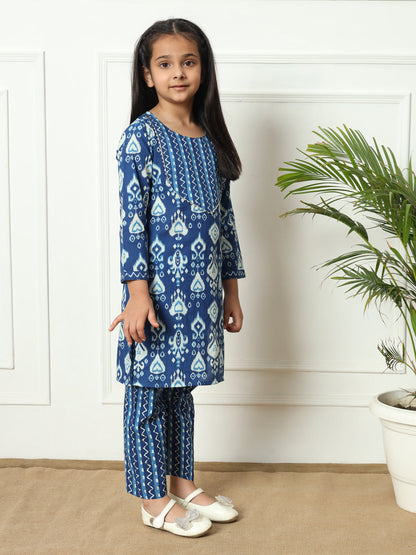 Straight style Cotton fabric Blue color Kurti with Bottom