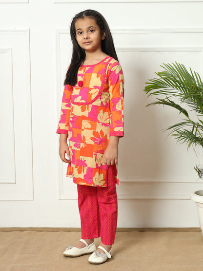Straight style Cotton fabric Pink color Kurti with Bottom