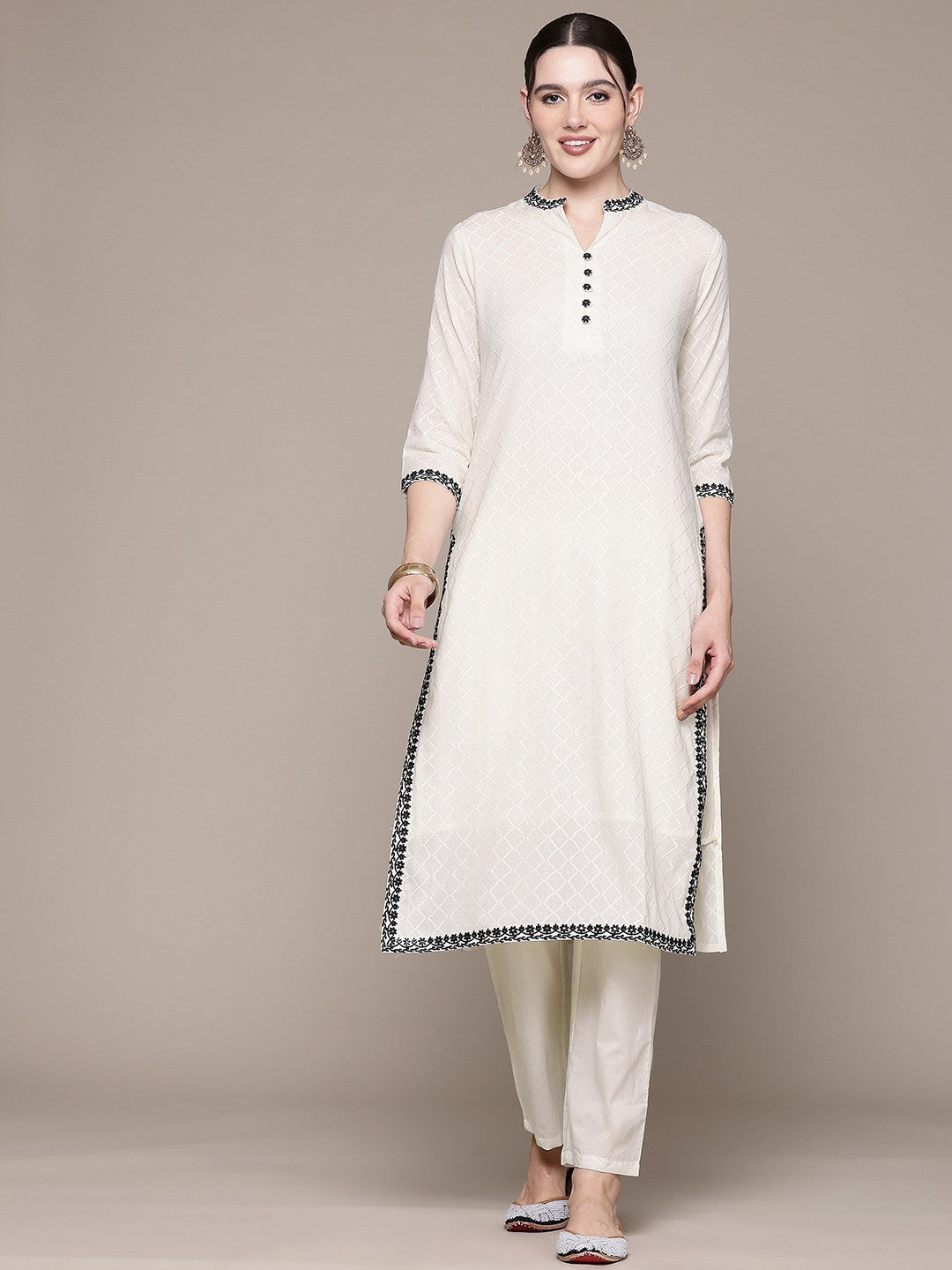 Straight style Cotton fabric Off White color kurta with Bottom