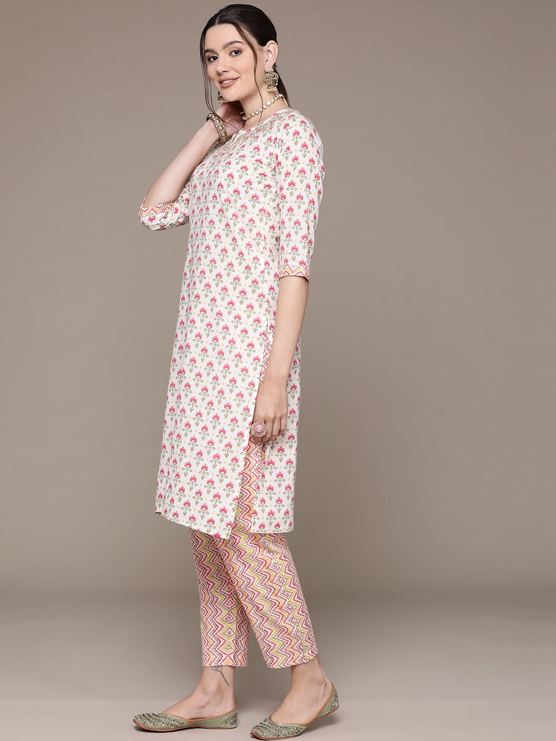 Straight Style Cotton Fabric White Color Floral Printed Gotta Patti Work Kurti With Palazzo And Dupatta